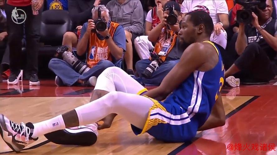 杜兰特左小腿拉伤，预计至少缺席两周！