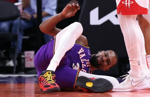 必威体育在线 杜兰特左小腿拉伤，预计至少缺席两周！