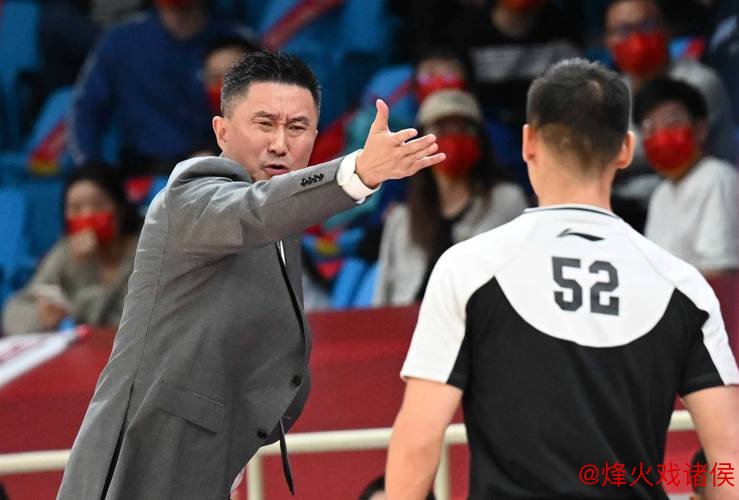 杜锋：年轻球队对比赛过于简单化，起伏属正常现象