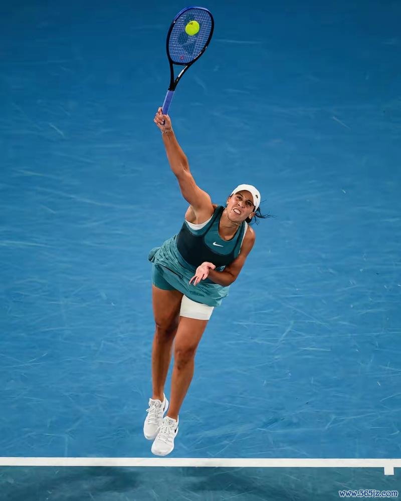 2025澳网女子单打决赛落幕 见证冠军凯斯胜利时刻