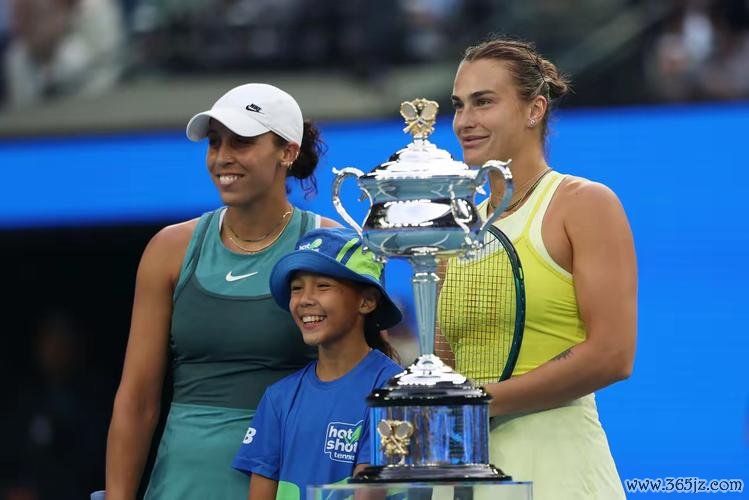 2025澳网女子单打决赛落幕 见证冠军凯斯胜利时刻