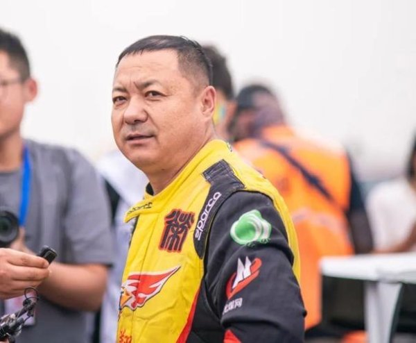 必威体育平台 2025环塔SS8：刘彦贵继续领跑汽车组