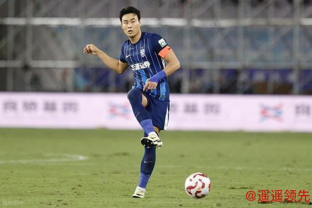 鲁能防线漏洞太明显，洛佩斯状态难顶，中超老将朴志洙成救命稻草，免费来撑场面你还不服气？