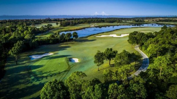 必威体育app 汇丰青少年公开赛首日李政达、霍旭冉领跑男女A组